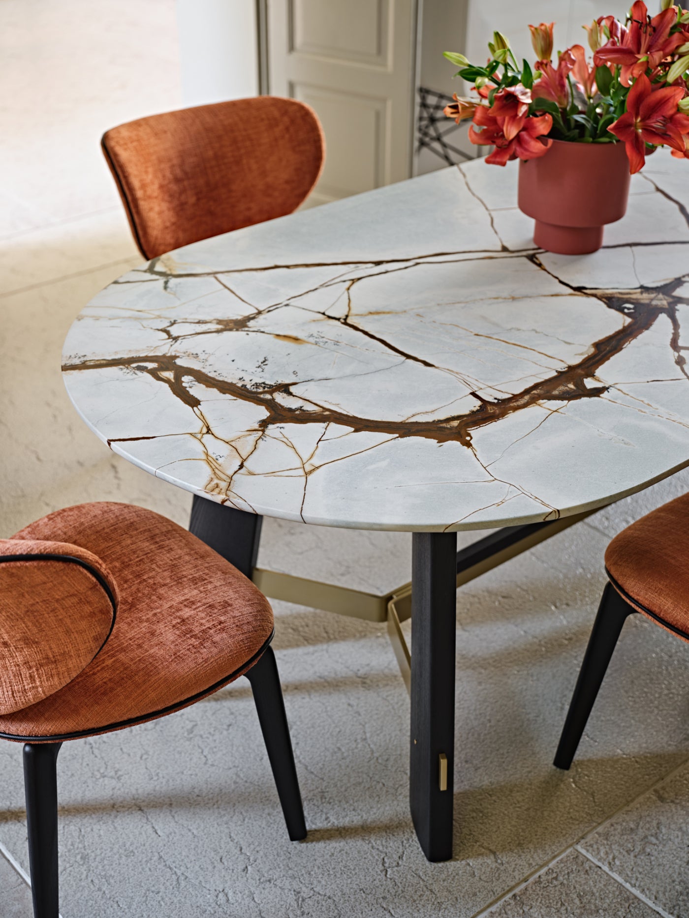 Medison Dining Table | Luxury Living | Black Tie