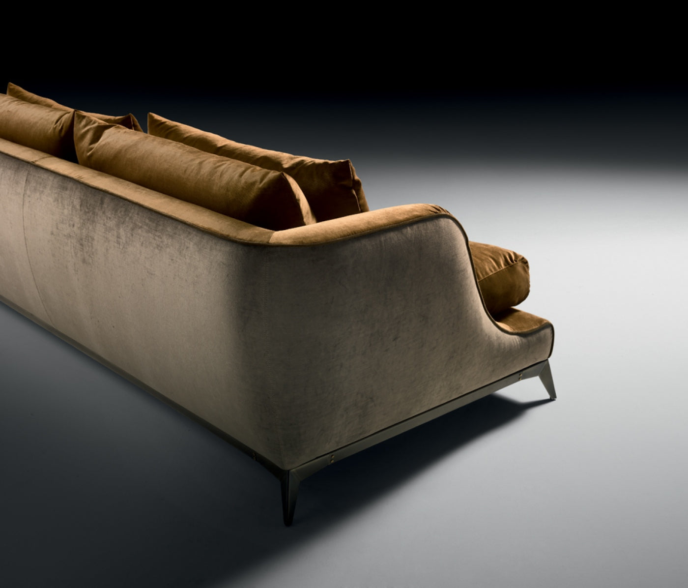 Brando Luxury Sofa | Designed by Frighetto | Black Tie