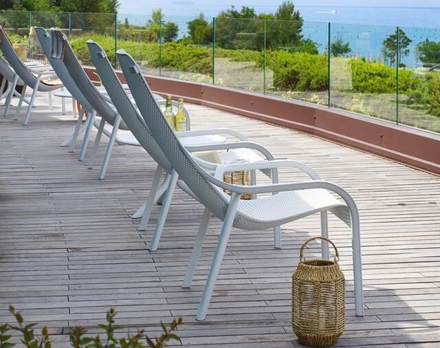 Net Lounge Stackable Armchair | Outdoor | Nardi
