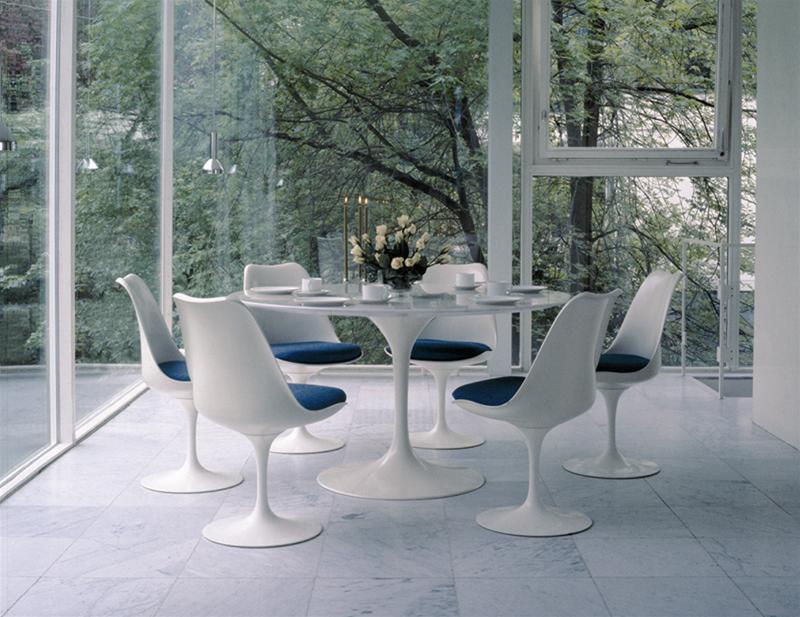 Tulip Dining Chair by Eero Saarinen | Stile