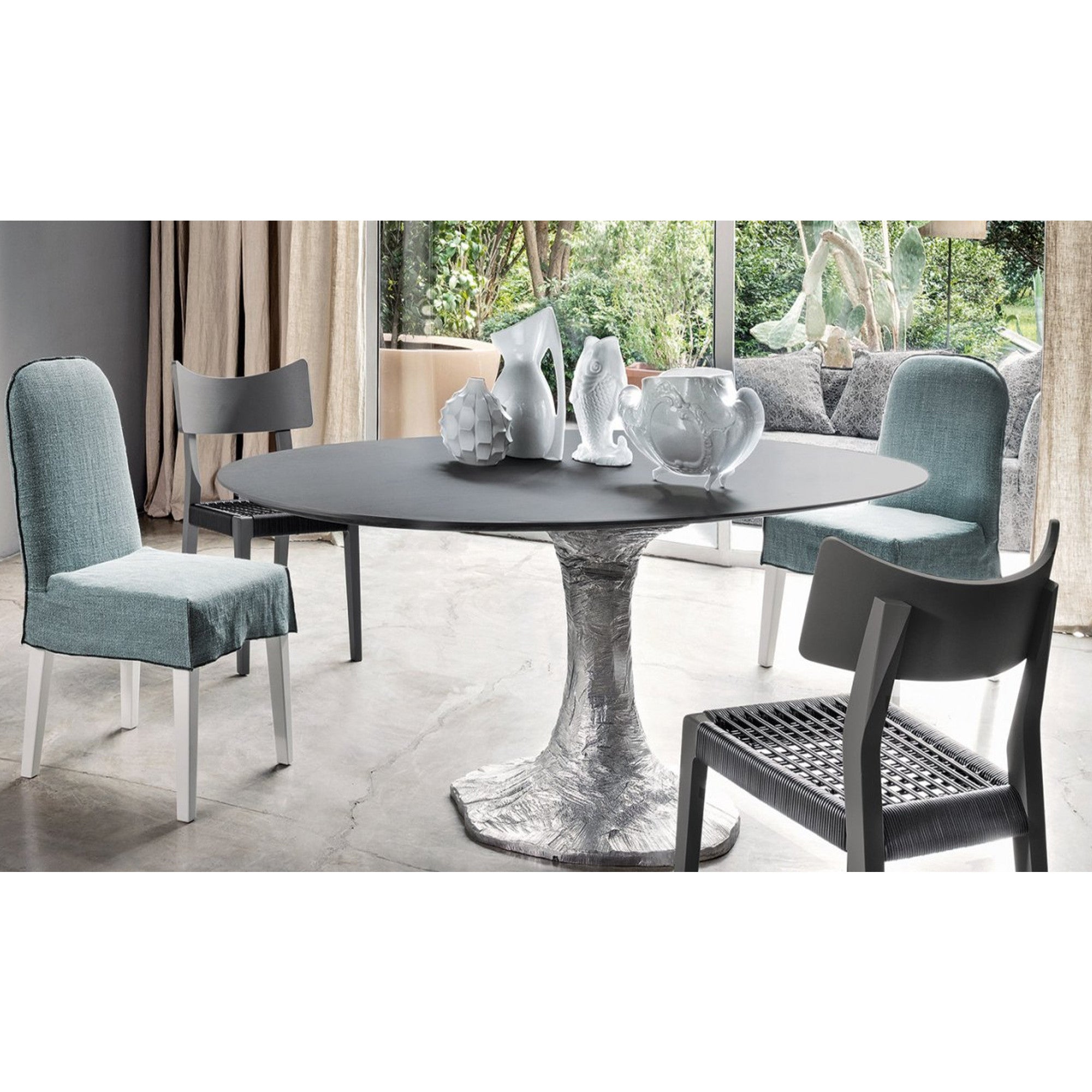 Next 137/138 Oval Dining Table  | Gervasoni