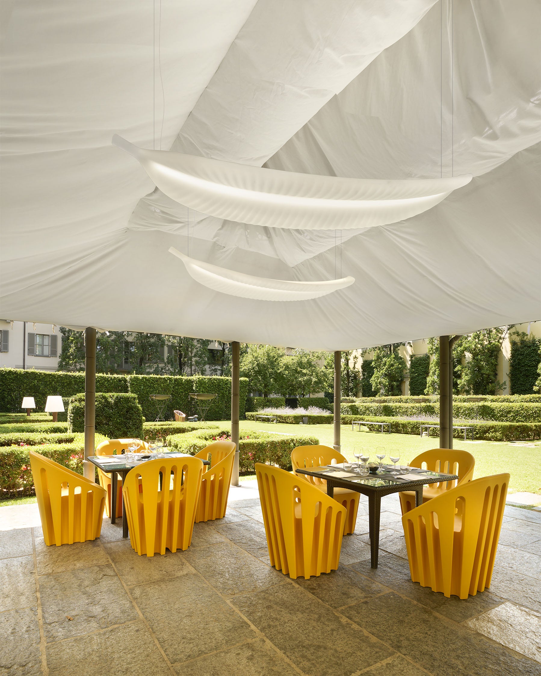 Banana Leaf Suspension Lamp | Deigned by Marcantonio | Slide Design