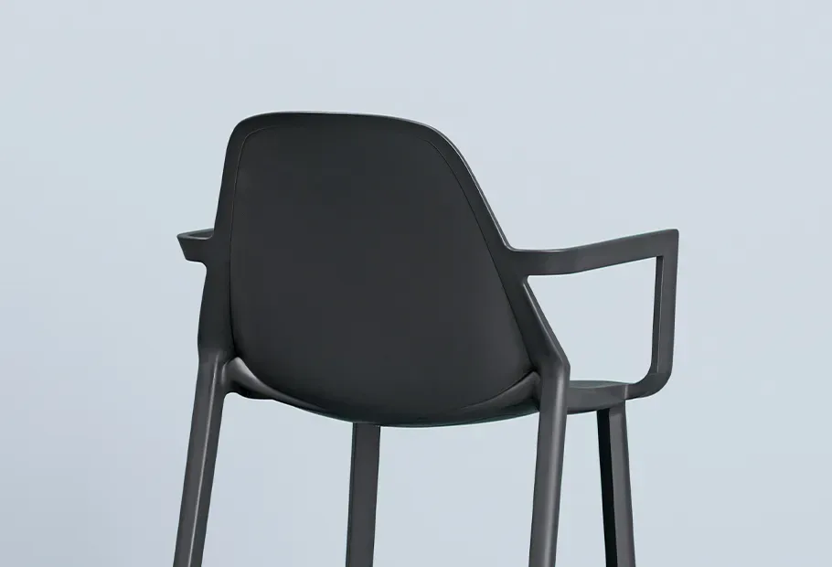 PIÙ Armchair by SCAB – Modern Stackable Outdoor Seating
