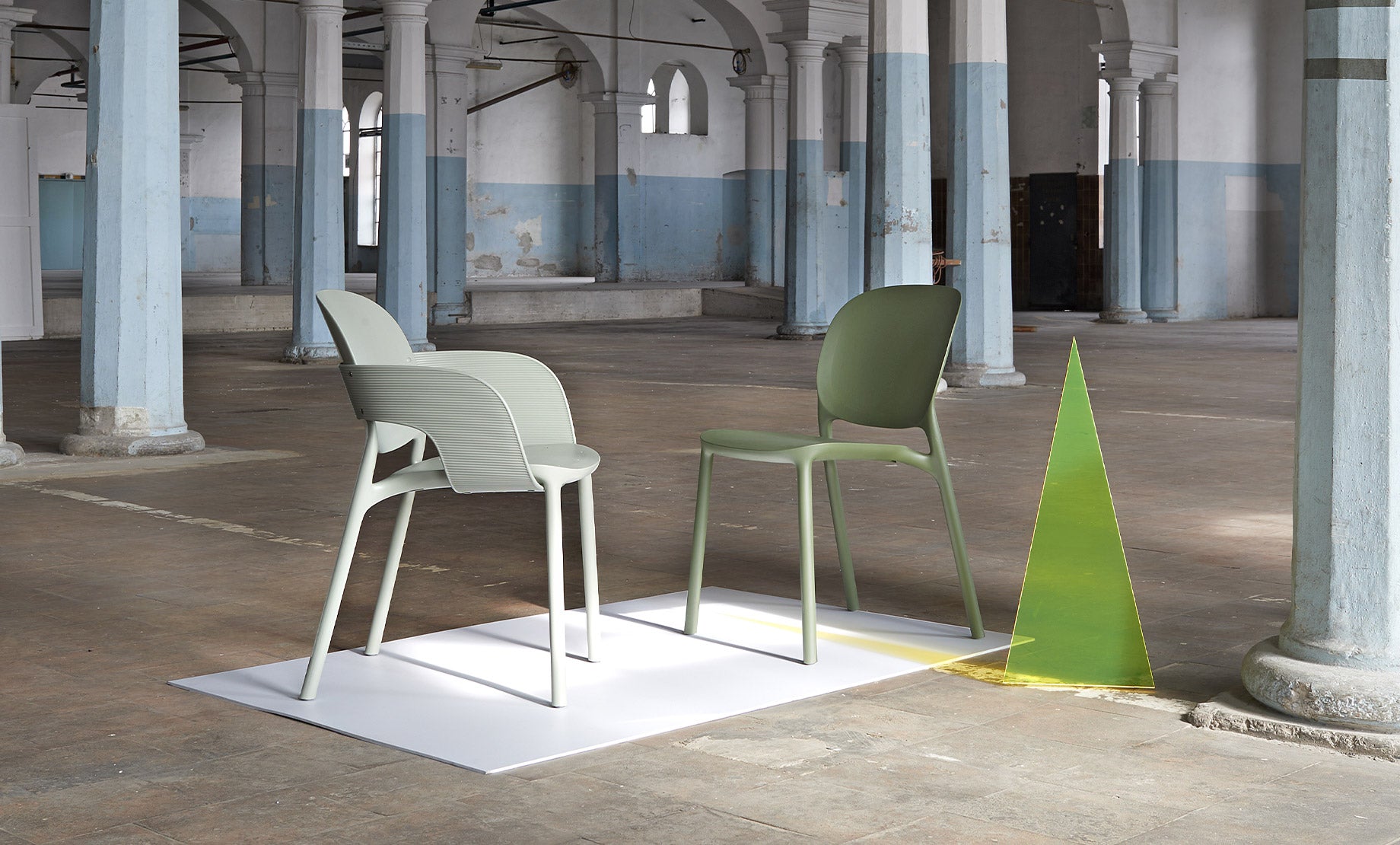 Hug Stackable Chair with Armrests | Luxury Outdoor | Scab Design