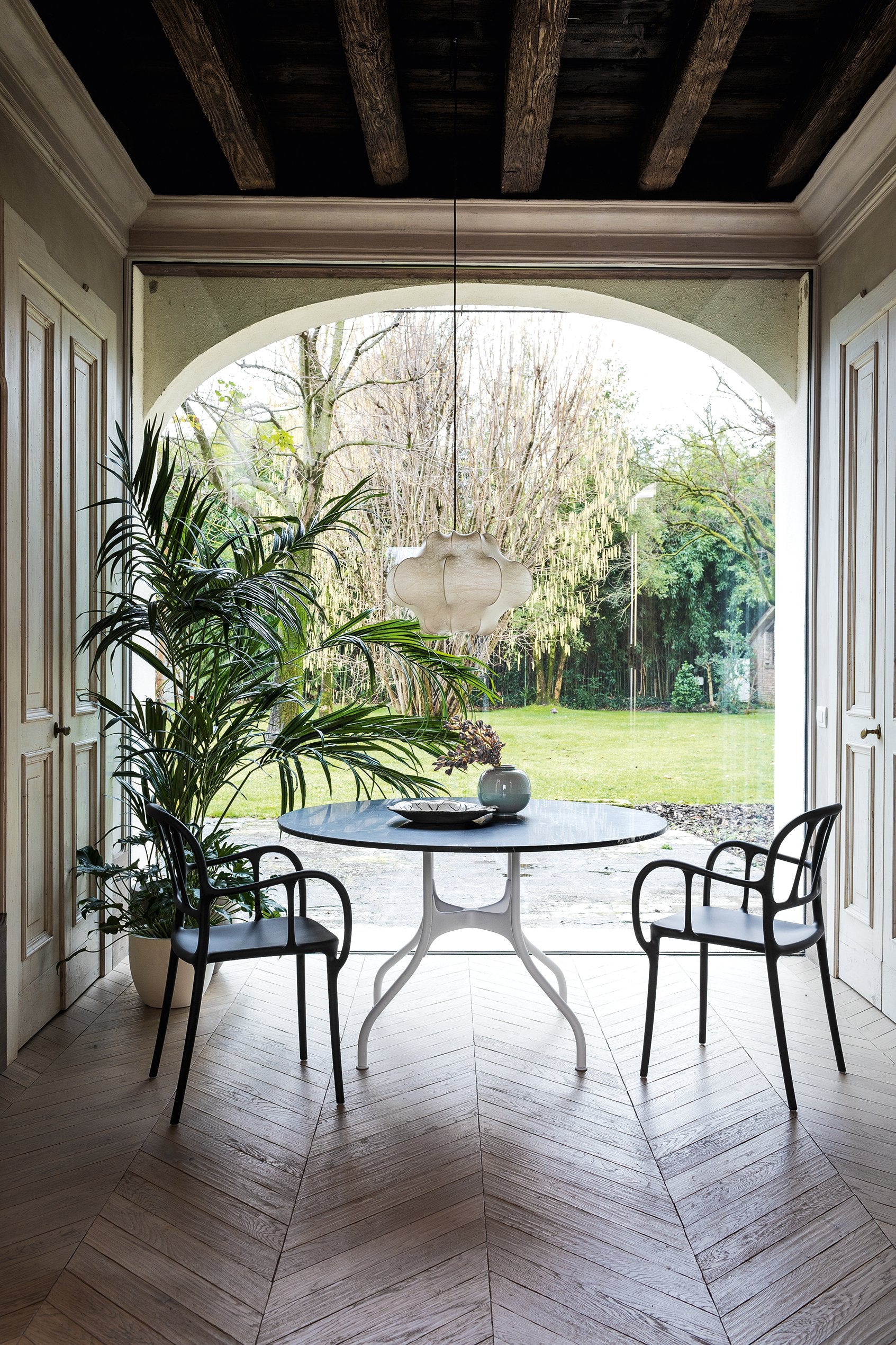 Milà Stackable Dining Chair with Armrest | Luxury Furniture | Set of 2 | Magis