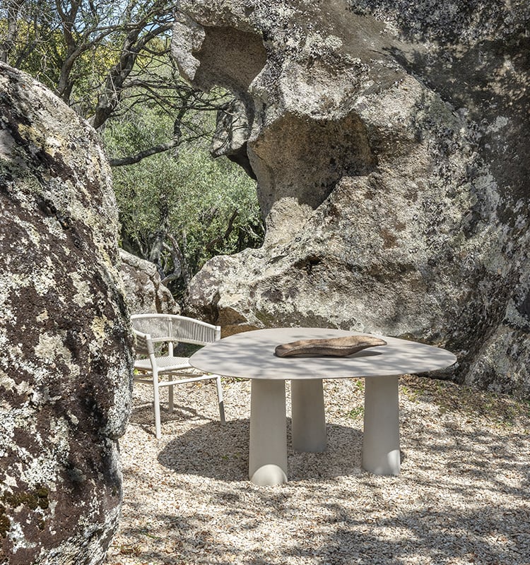 Bold Triangular Dining Table | Luxury Outdoor | Ethimo