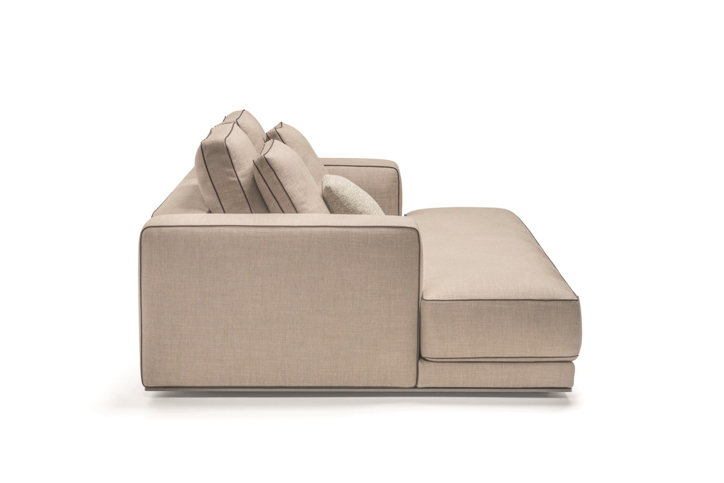 Molteni&C Augusto Sofa by Vincent Van Duysen | Luxury Fabric Sofa