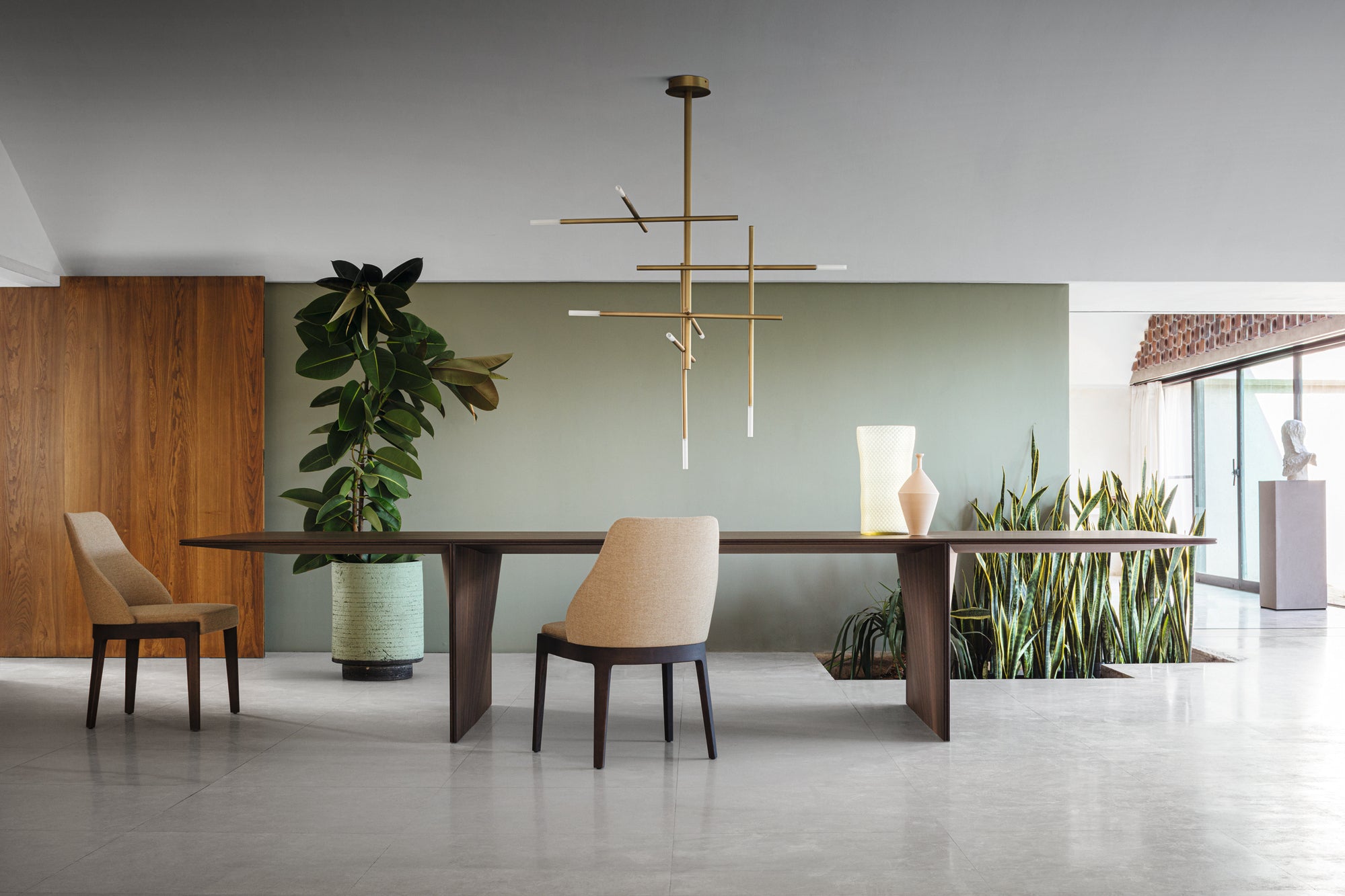 Ava Dining Table by Foster + Partners | Luxury Rectangular Table