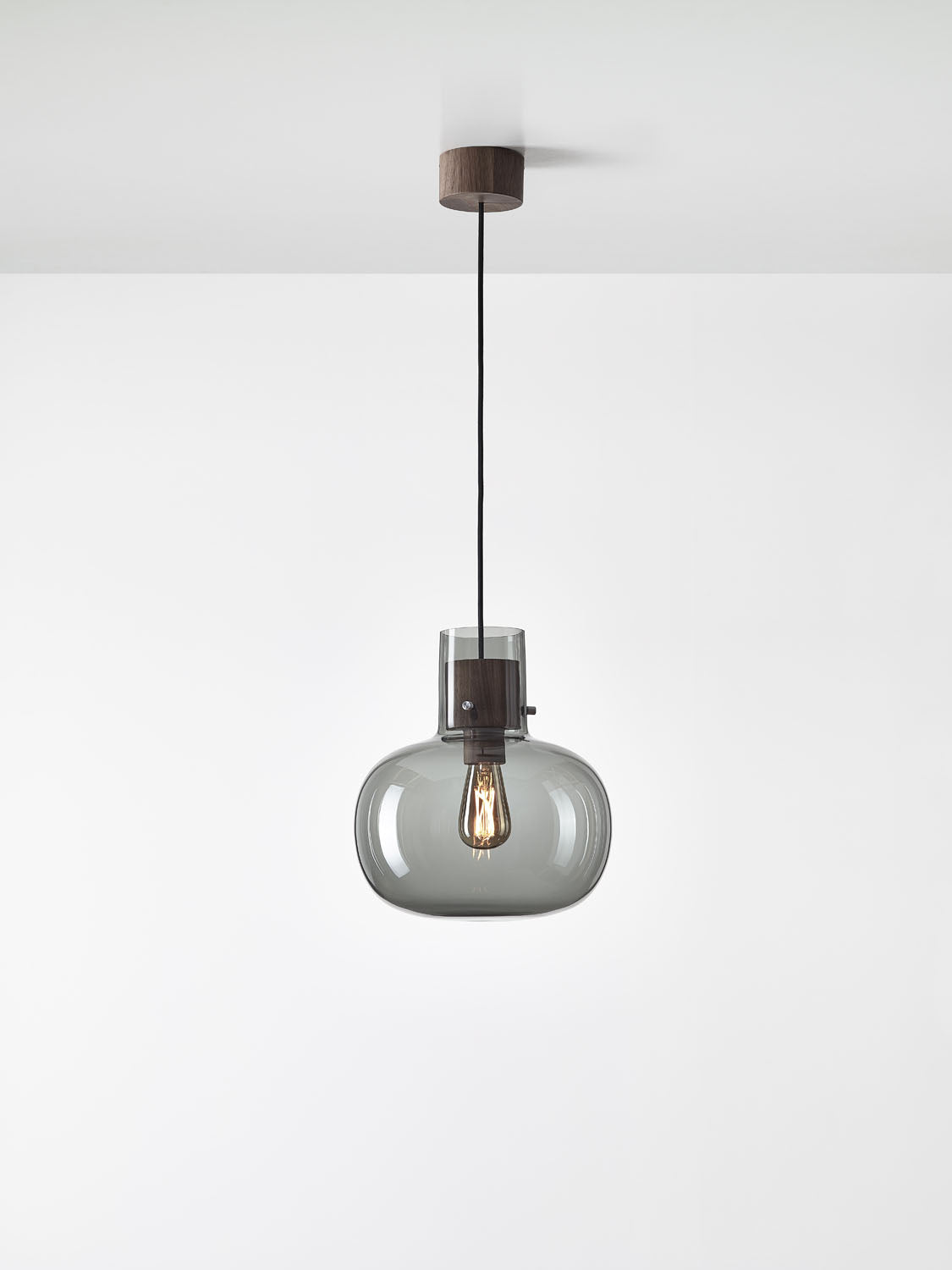 Awa Pendant Lamp | Luxury Lighting | Brokis