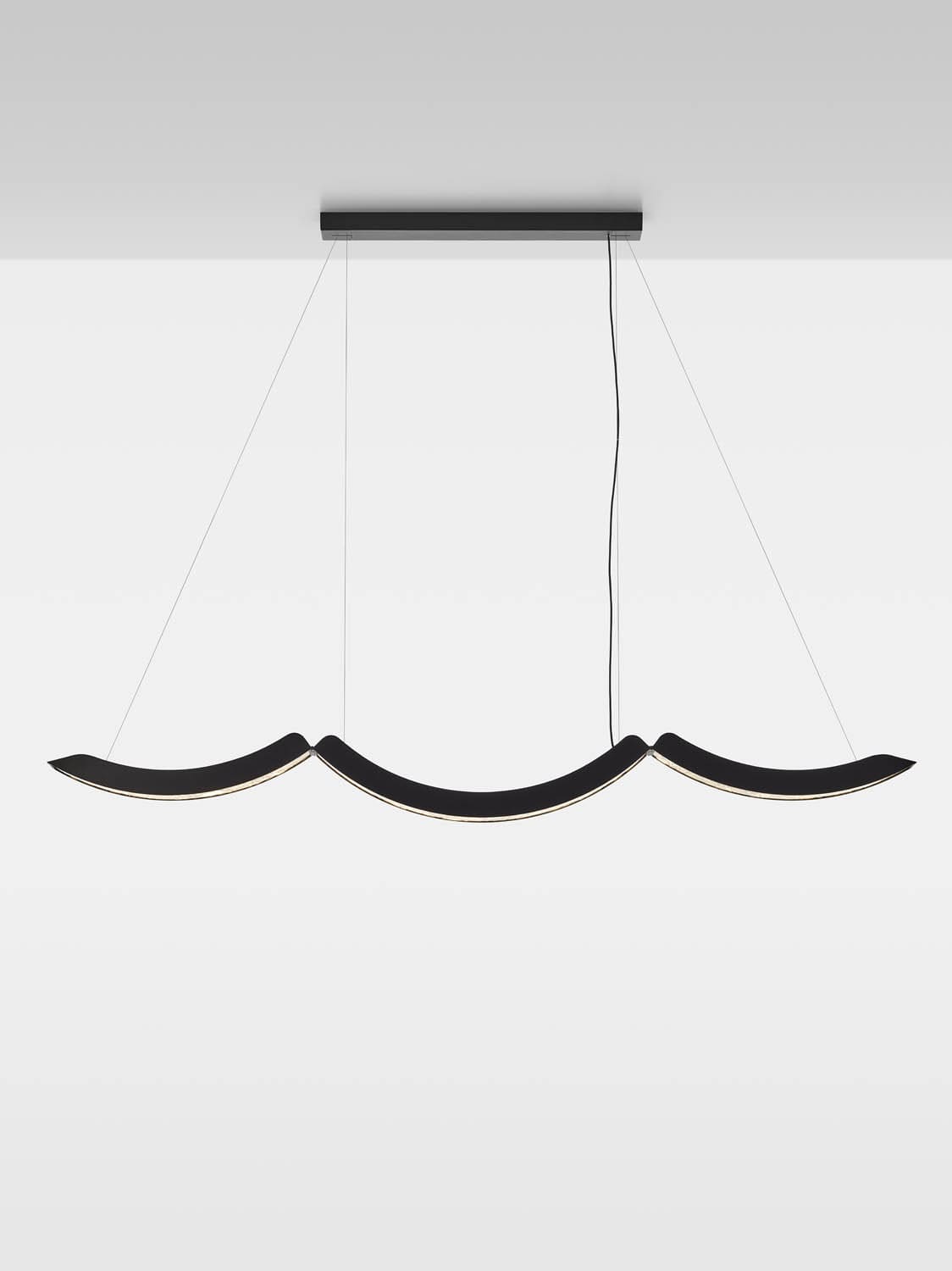 Elo Sculpure Pendant Lamp | Luxury Lighting | Brokis