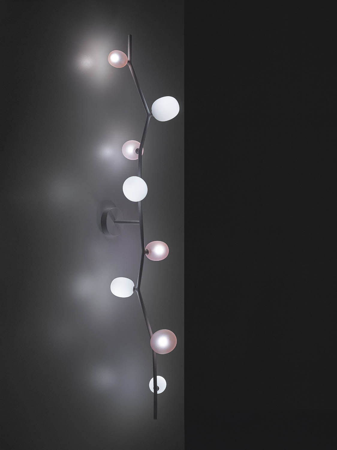 Ivy Wall Lamp | Luxury Lighting | Brokis