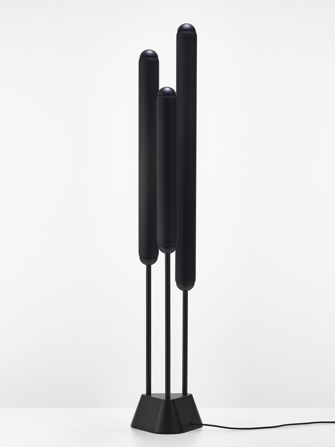 Puro Floor Lamp | Luxury Lighting | Brokis