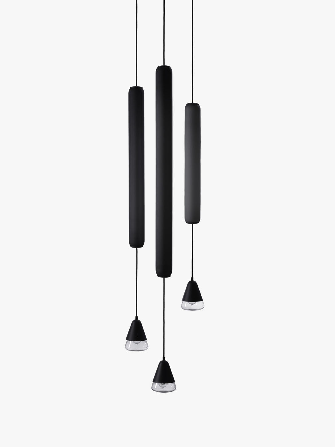 Puro Single Vertical Pendant Lamp | Luxury Lighting | Brokis