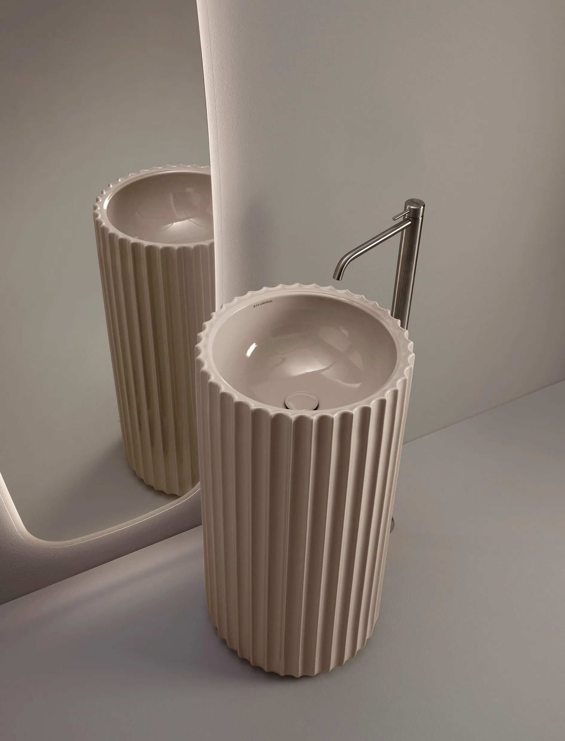 Monosettecento Freestanding Washbasin | Luxury Bathroom | Ceramica Flaminia