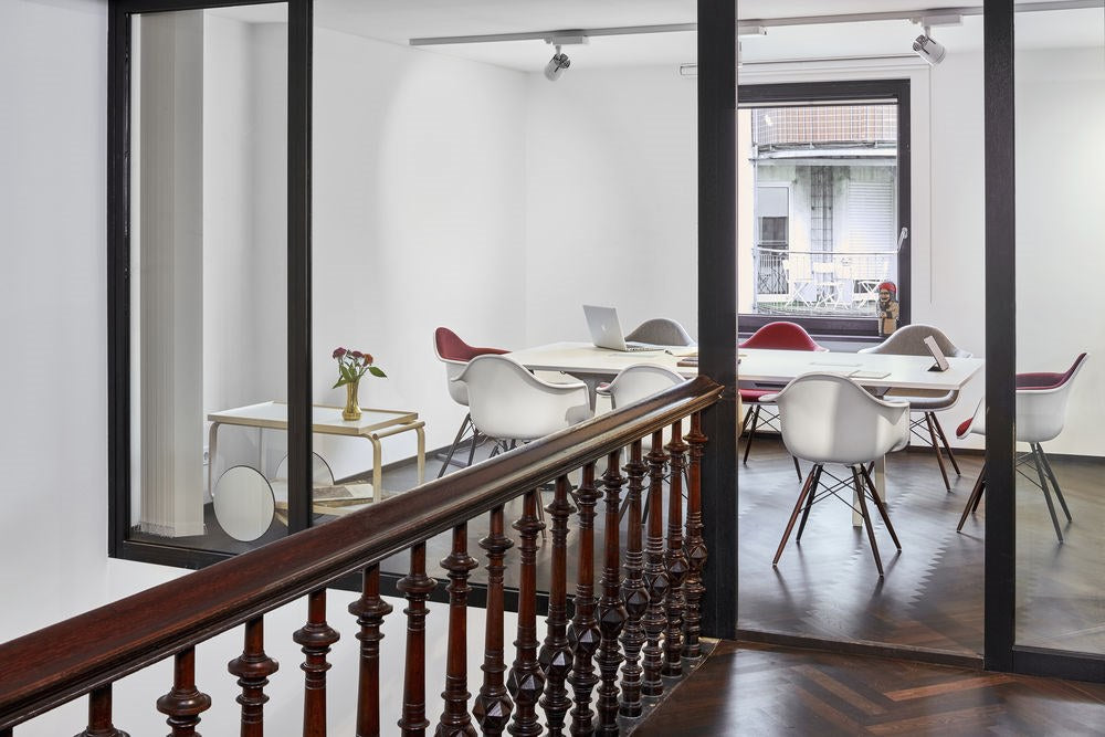 DAW Chair by Charles & Ray Eames | Plastic Armchair with Wooden Base