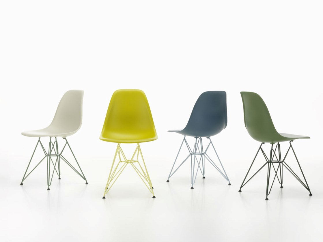 Vitra Eames Plastic Side Chair RE DSR | Designed by Eames