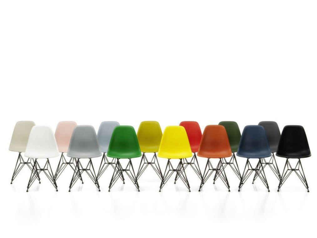 Vitra Eames Plastic Side Chair RE DSR | Designed by Eames