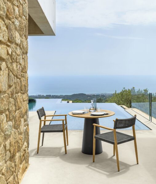 Dolcevita Round Dining Table | Luxury Talenti Outdoor Living