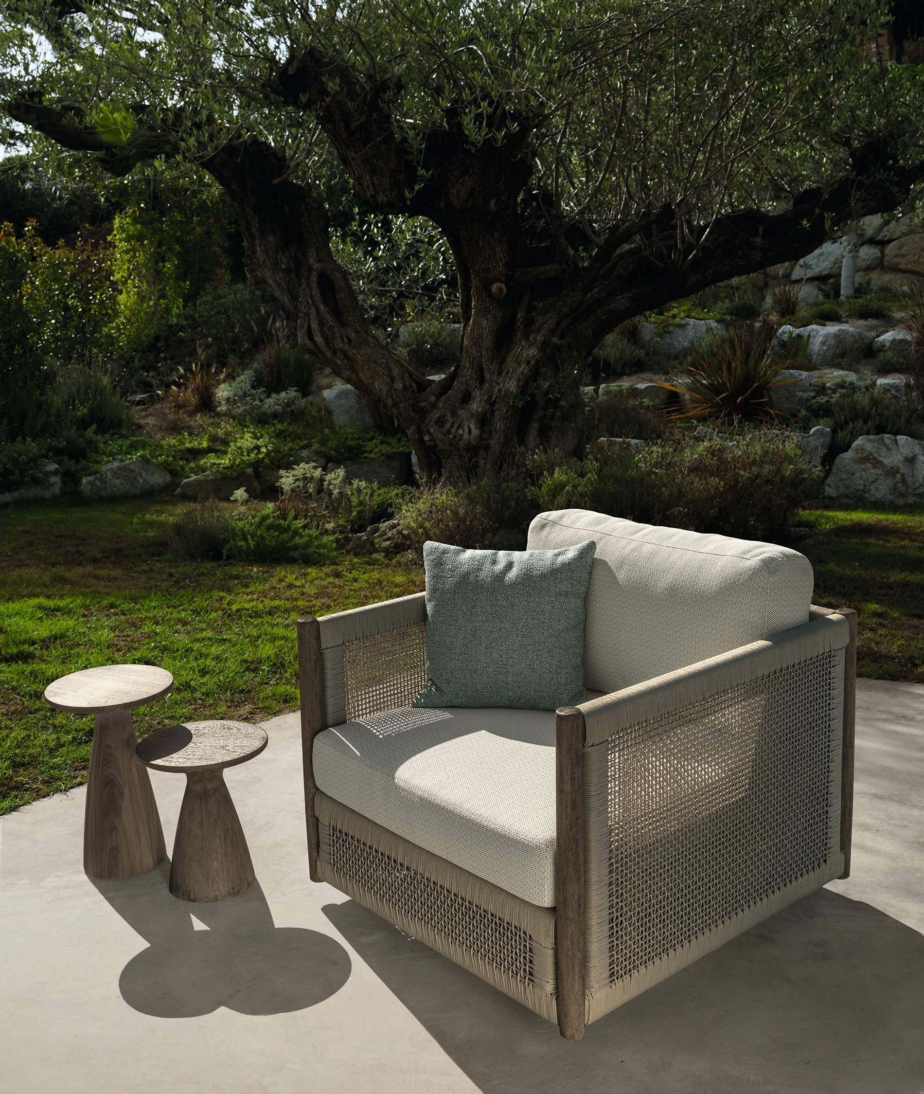 Dolcevita Swivel Living Armchair | Luxury Talenti Outdoor Living