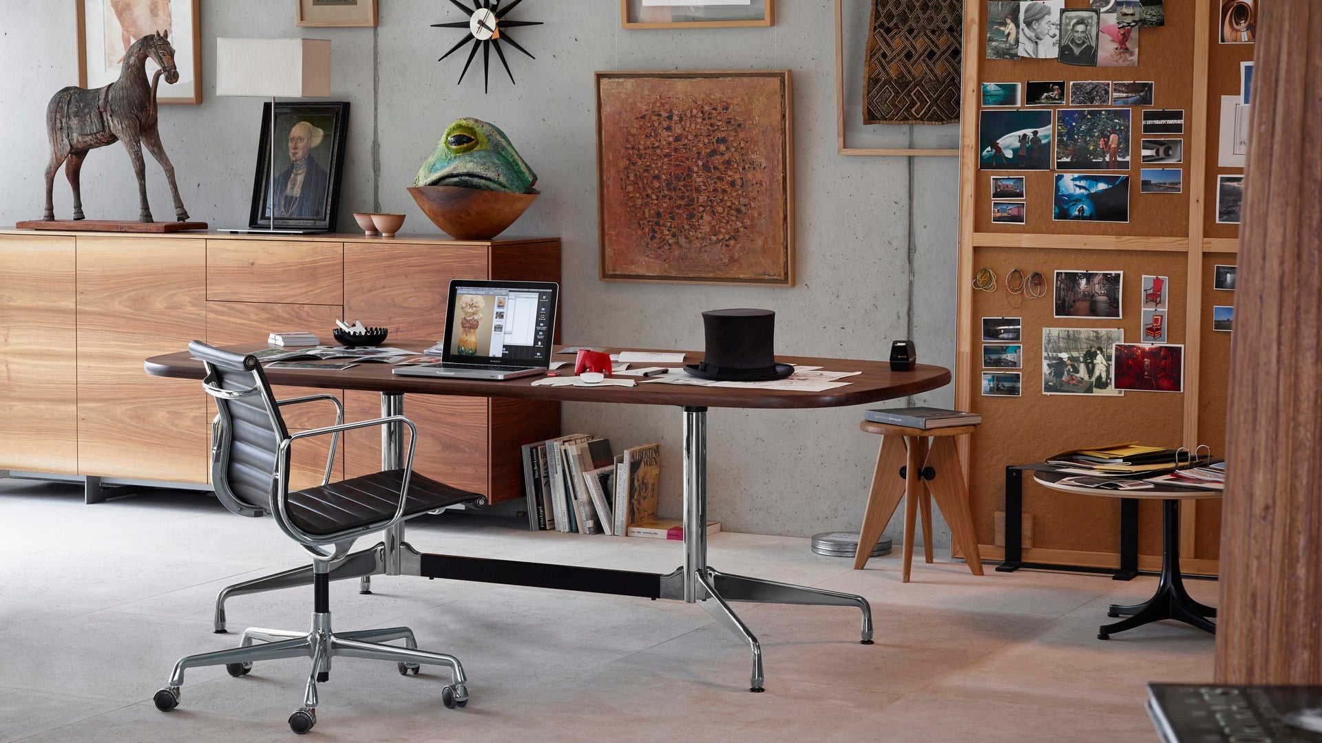 Vitra Aluminium Chair EA 117 | Office Chair by Charles & Ray Eames