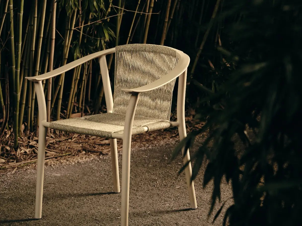 Nida Dining Chair with Armrests | Designed by Chiara Andreatti | Ethimo