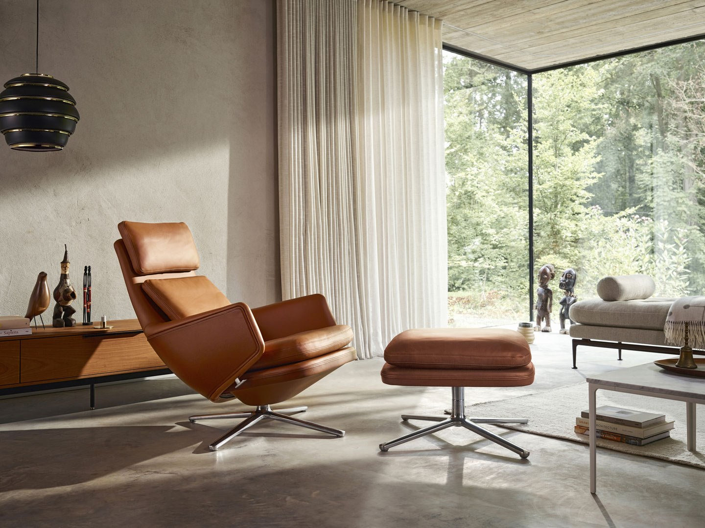 Grand Relax Fabric Lounge Chair | Luxury Reclining Armchair