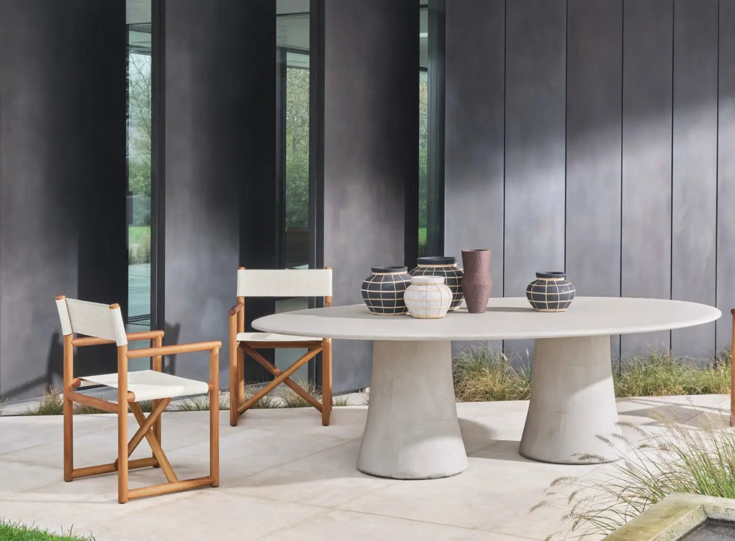 Noa Oval Dining Table | Luxury Furniture | Gervasoni