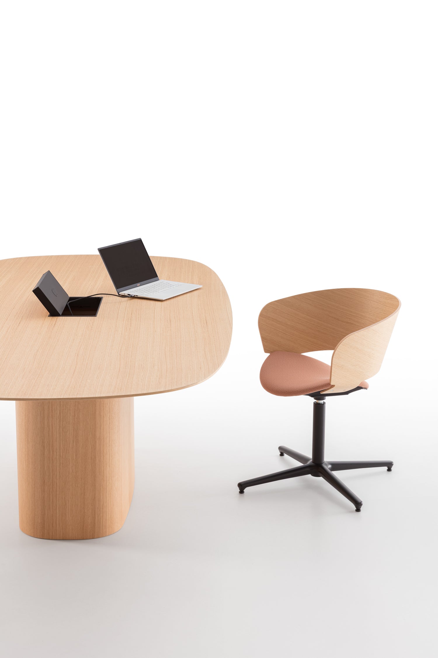 Ibutho Dining Table | Luxury Furniture | Crassevig