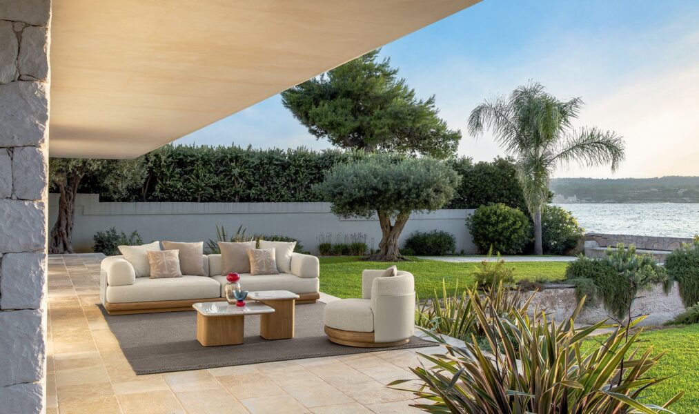 Itaca Swivel Armchair | Luxury Talenti Outdoor Living