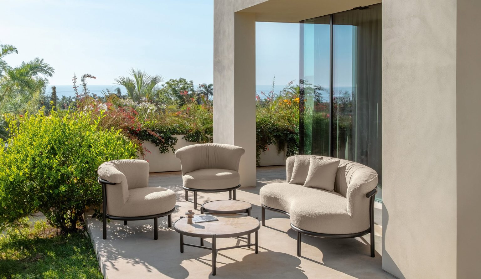 James Round Coffee Table | Luxury Talenti Outdoor Living