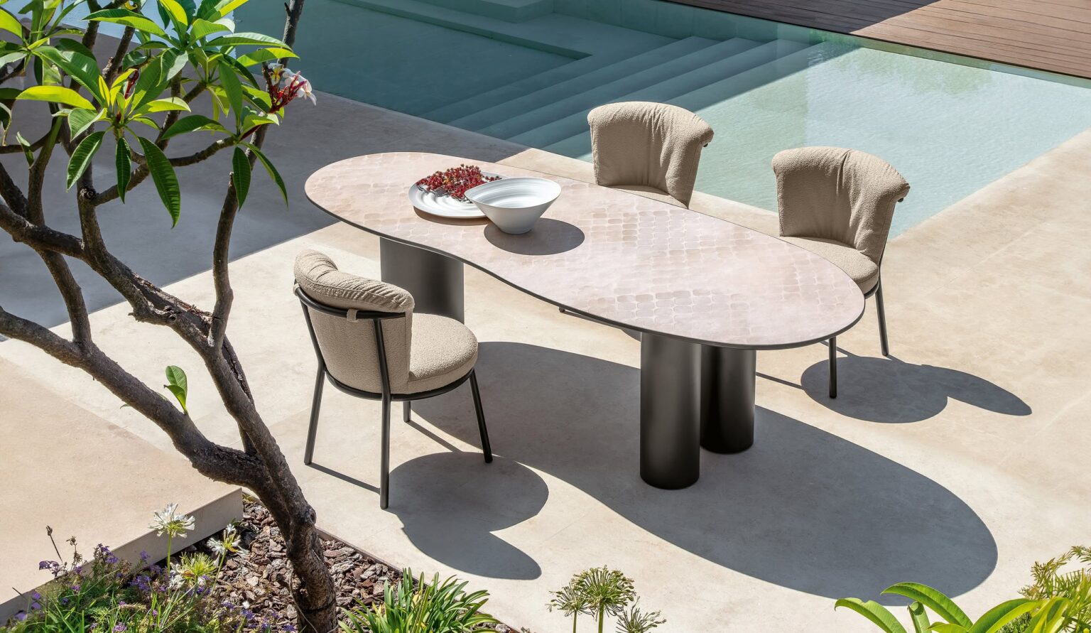 James Dining Table | Luxury Talenti Outdoor Living