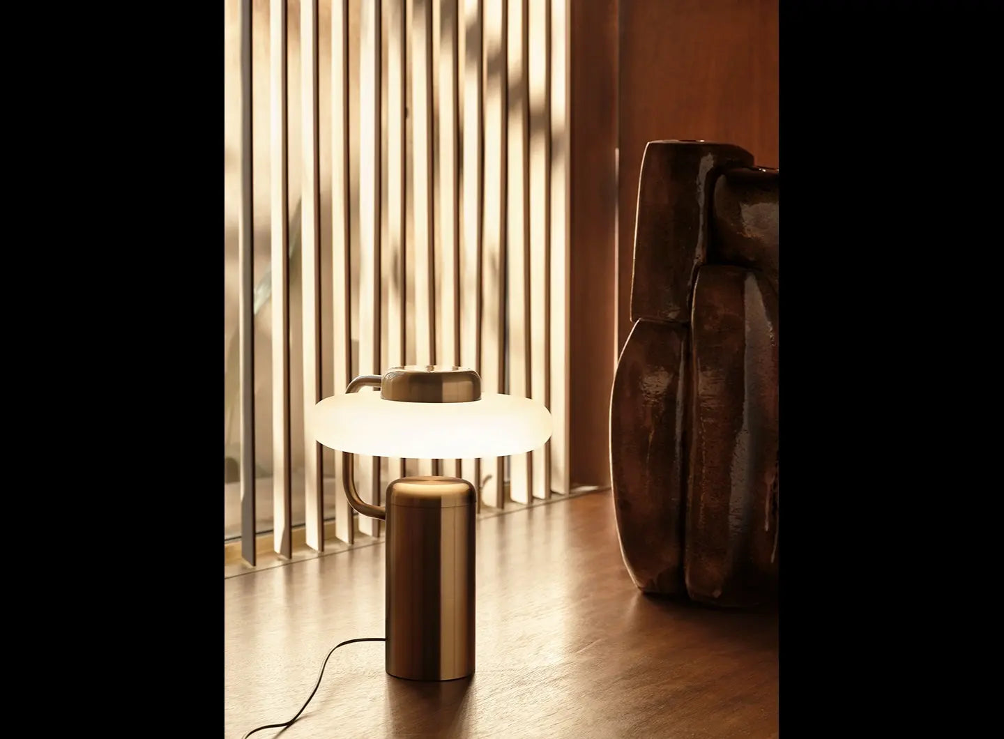 Tratto Table Lamp | Luxury Lighting |  KDLN