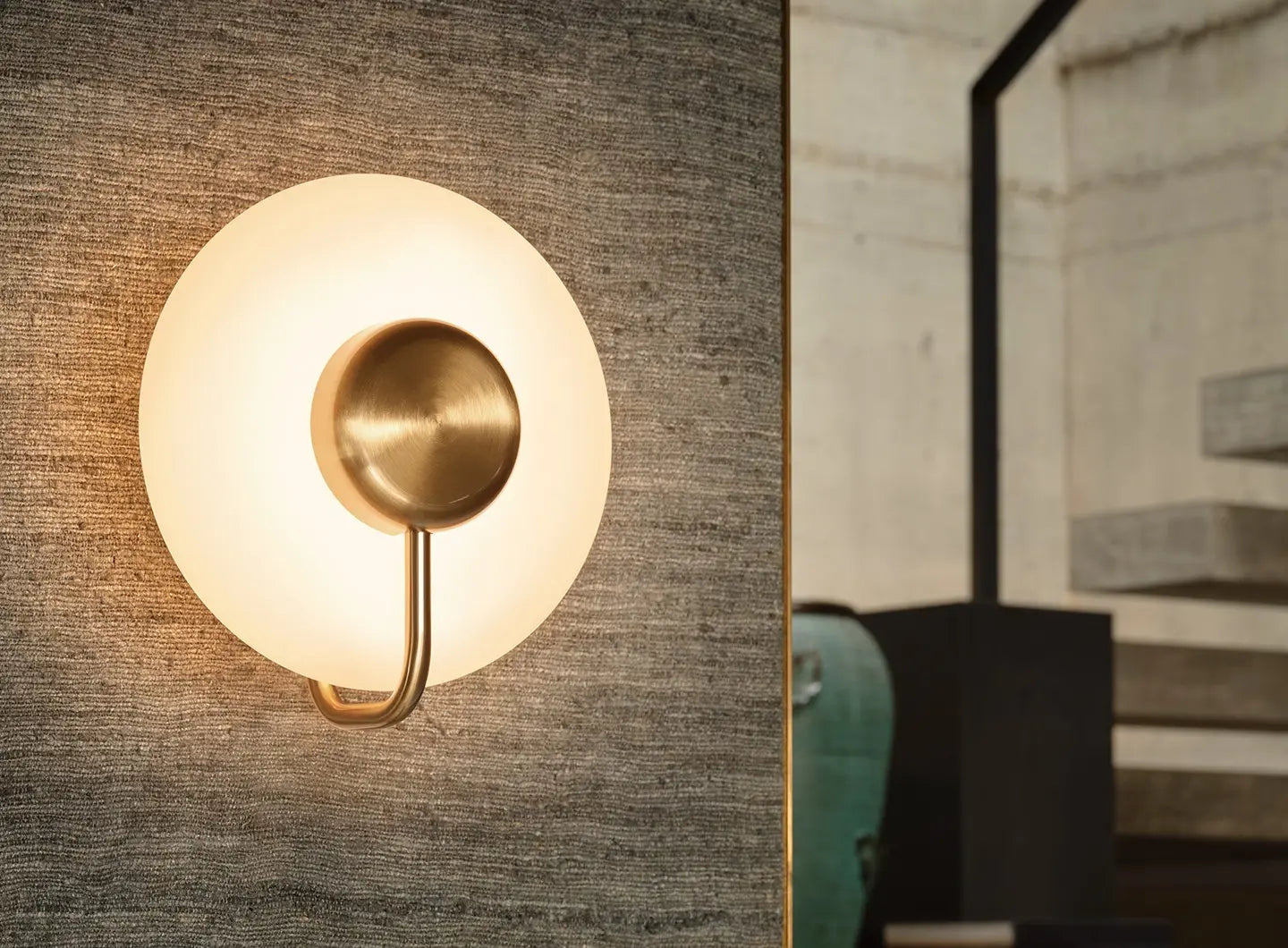 Tratto Wall Lamp | Luxury Lighting |  KDLN