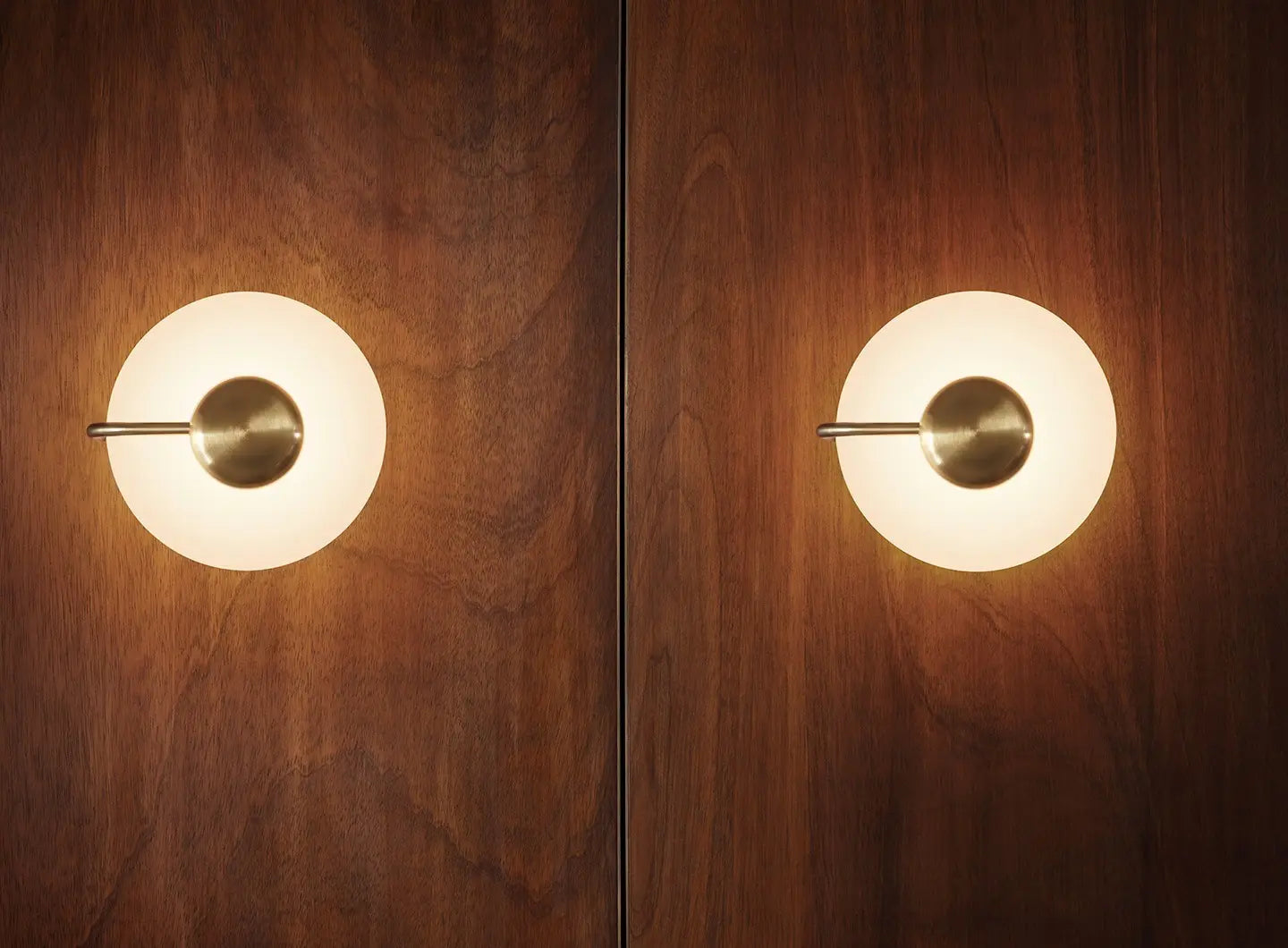 Tratto Wall Lamp | Luxury Lighting |  KDLN