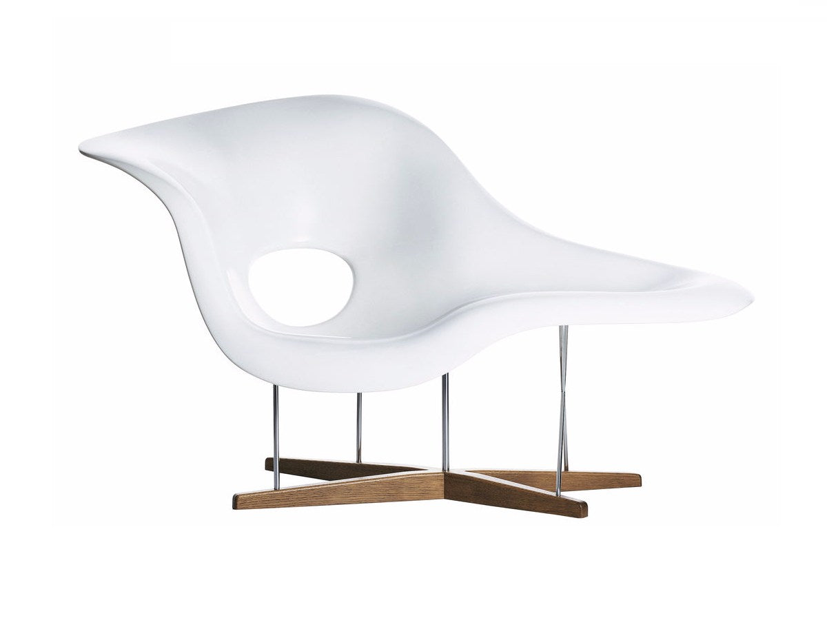 Vitra La Chaise by Charles & Ray Eames | Iconic Lounge Chair