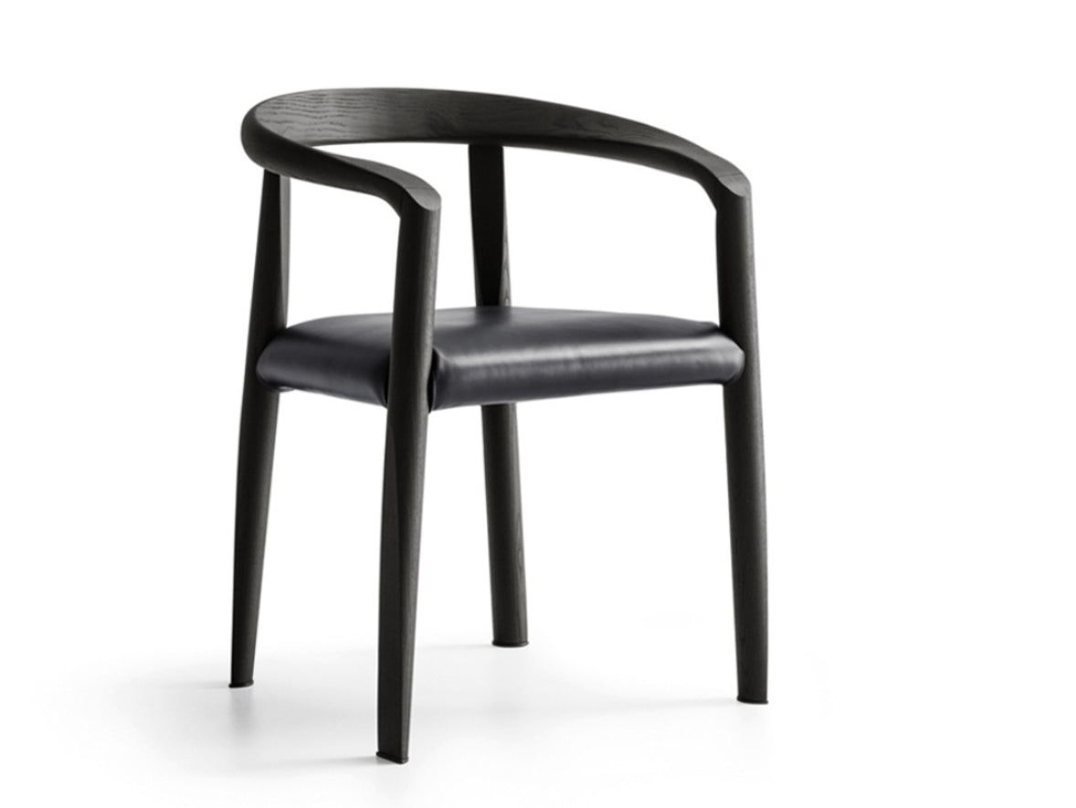 MHC.3 MISS Armchair by Tobia & Afra Scarpa | Heritage Collection