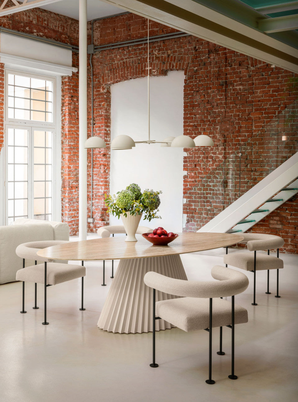 Plissé Elliptical Dining Table | Midj Contemporary Design