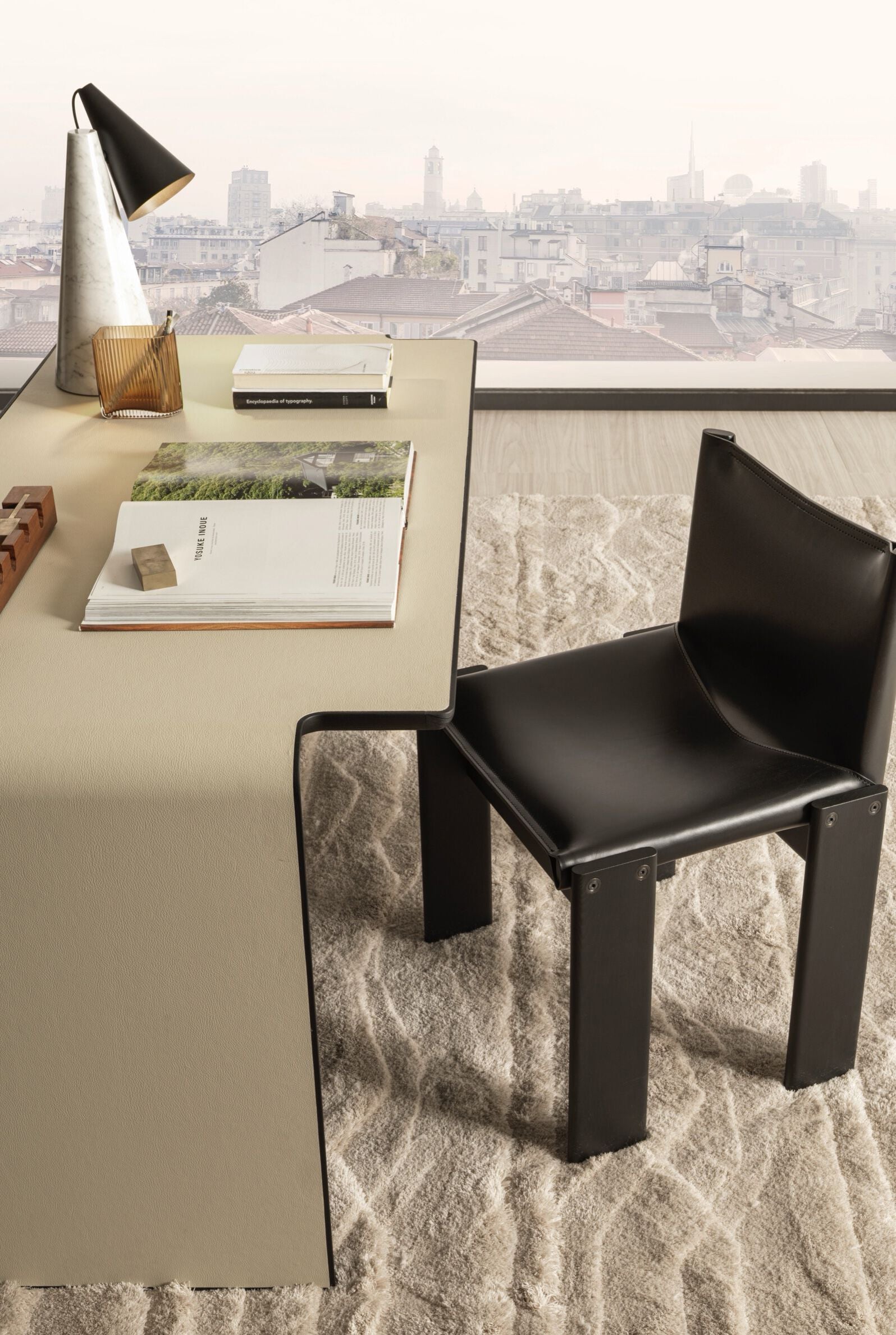 Molteni&C Aria Desk by Vincent Van Duysen | Luxury Home Office Desk
