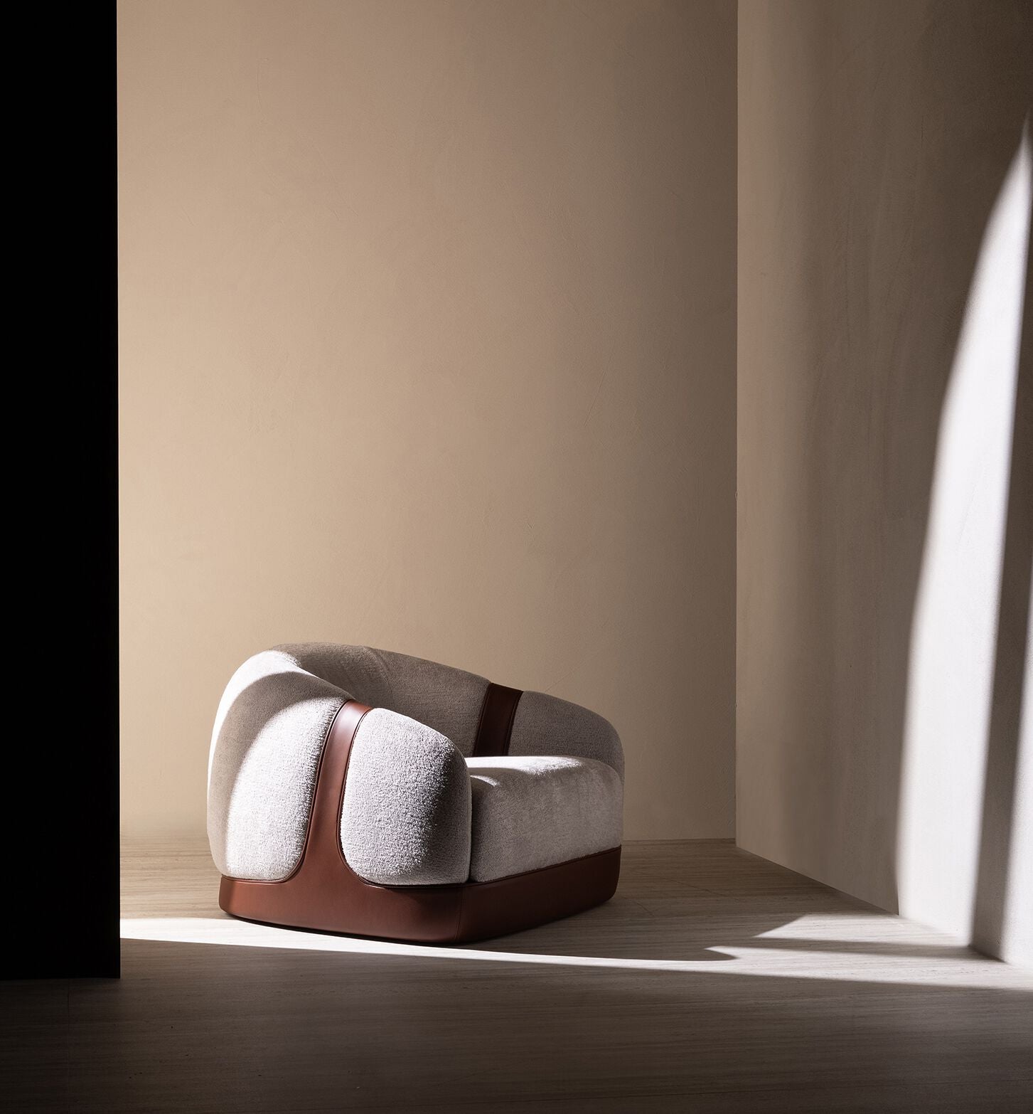 Corsetto Armchair by Cristián Mohaded | Luxury Lounge Chair