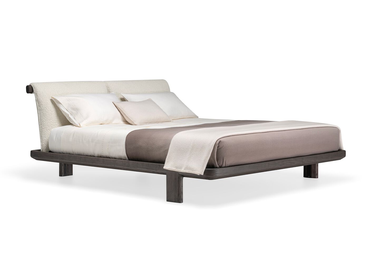 TIBEAU Bed by Yabu Pushelberg | Luxury Upholstered Italian Bed