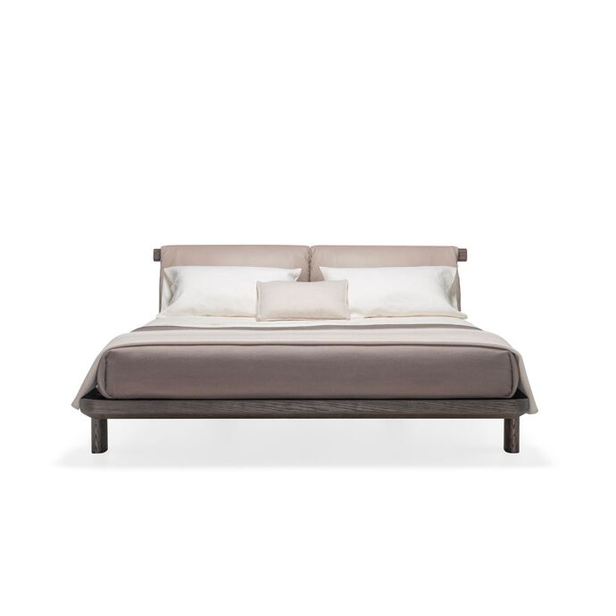TIBEAU Bed by Yabu Pushelberg | Luxury Upholstered Italian Bed