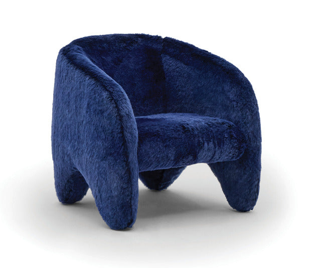 Yuzu Capsule Armchair | Designed by Claesson Koivisto Rune | Arflex