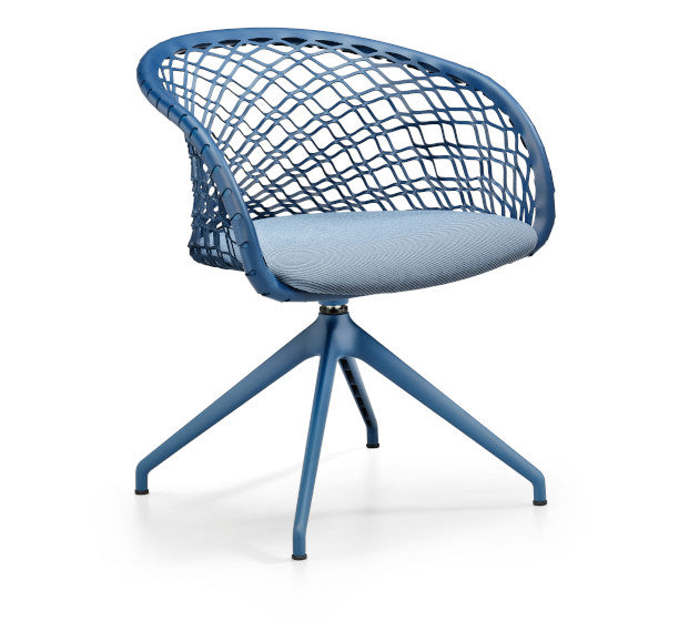 P47 Swivel Armchair | Midj Contemporary Design