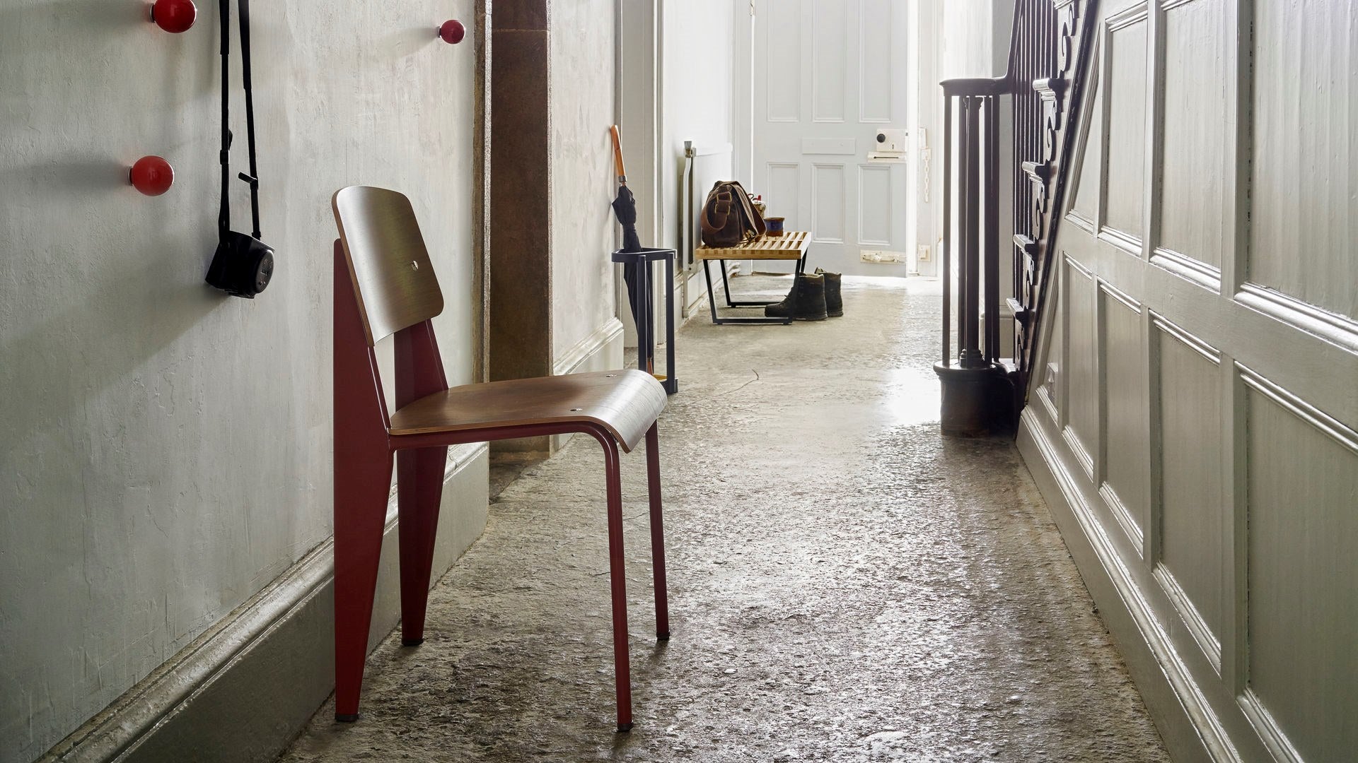 Vitra Standard Chair | Designed by Jean Prouvé