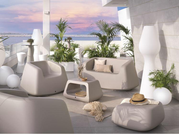 Sugar 2 Seater Sofa | Designed by Simone Micheli | Lyxo