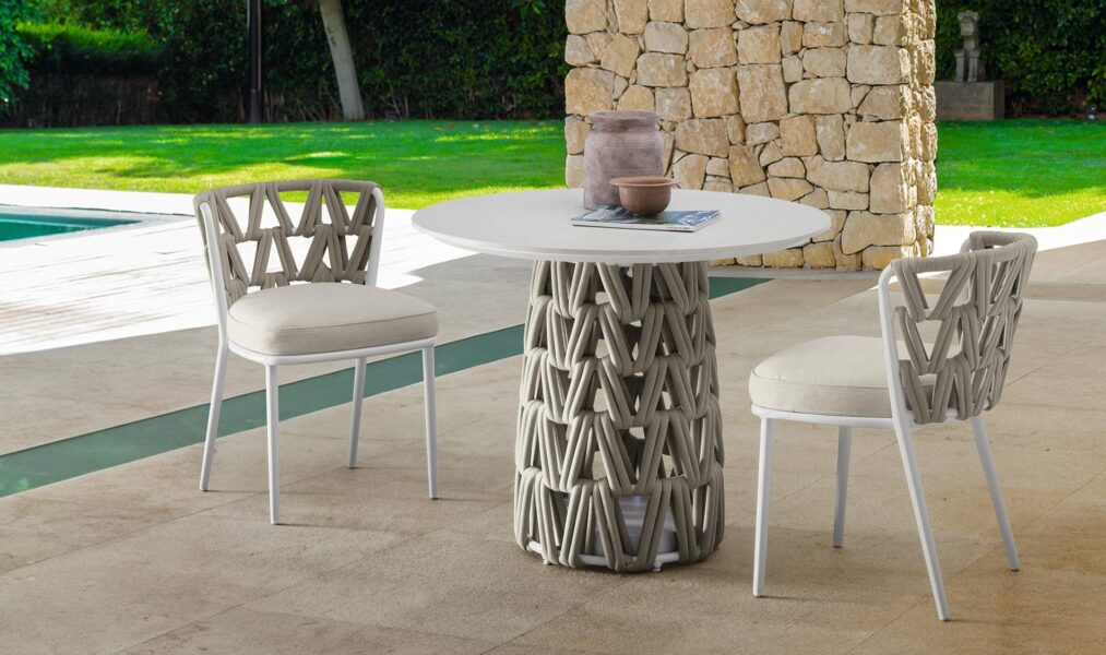 Swipe Round Dining Table | Luxury Talenti Outdoor Living