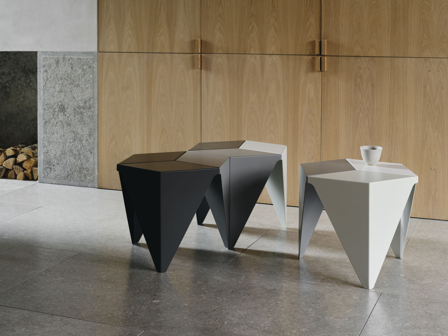 Vitra Prismatic Table by Isamu Noguchi | Sculptural Coffee Table