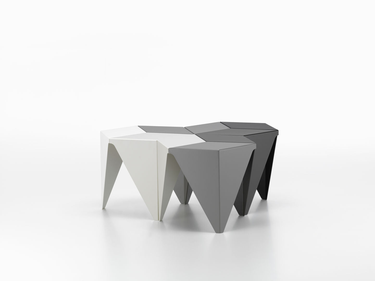 Vitra Prismatic Table by Isamu Noguchi | Sculptural Coffee Table