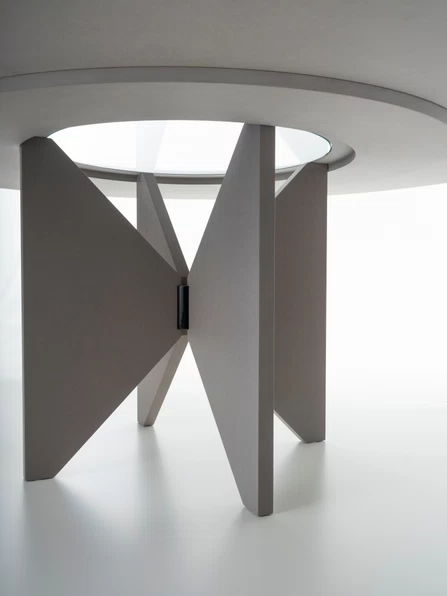 Saturno Round Dining Table | Design Seating | Alias