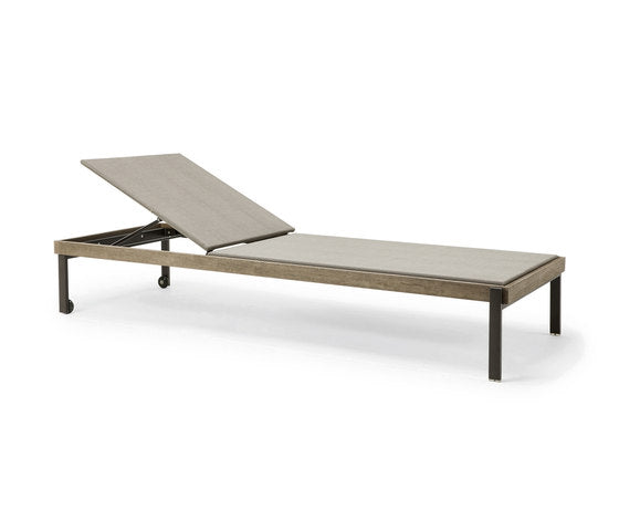Allaperto Urban Sunbed | Outdoor Luxury Furniture | Ethimo
